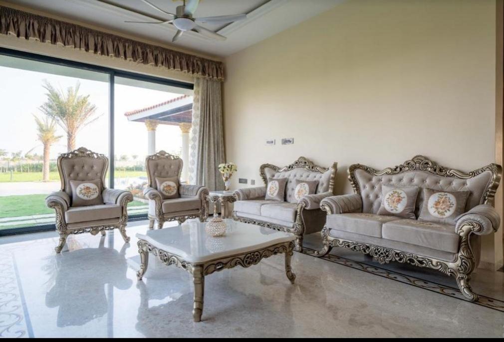 Redhomex Cove Castle Villa ハイデラバード エクステリア 写真