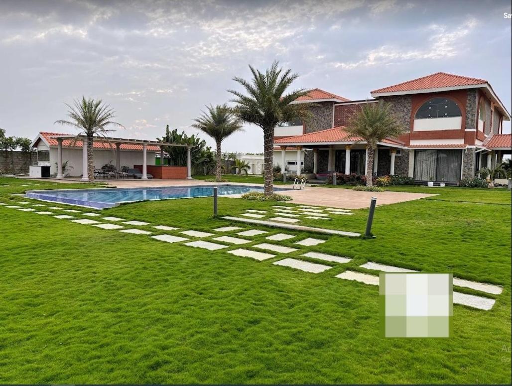 Redhomex Cove Castle Villa ハイデラバード エクステリア 写真