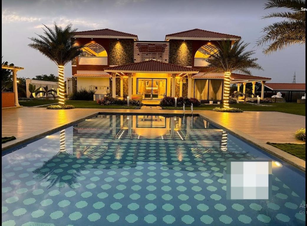 Redhomex Cove Castle Villa ハイデラバード エクステリア 写真