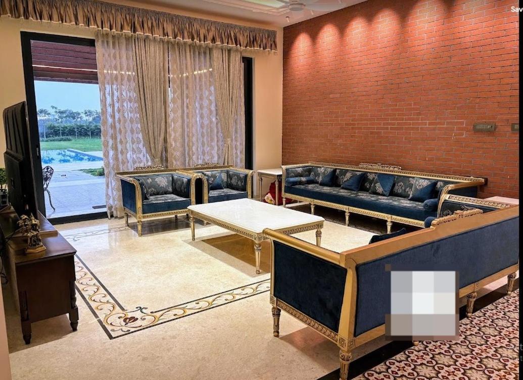 Redhomex Cove Castle Villa ハイデラバード エクステリア 写真